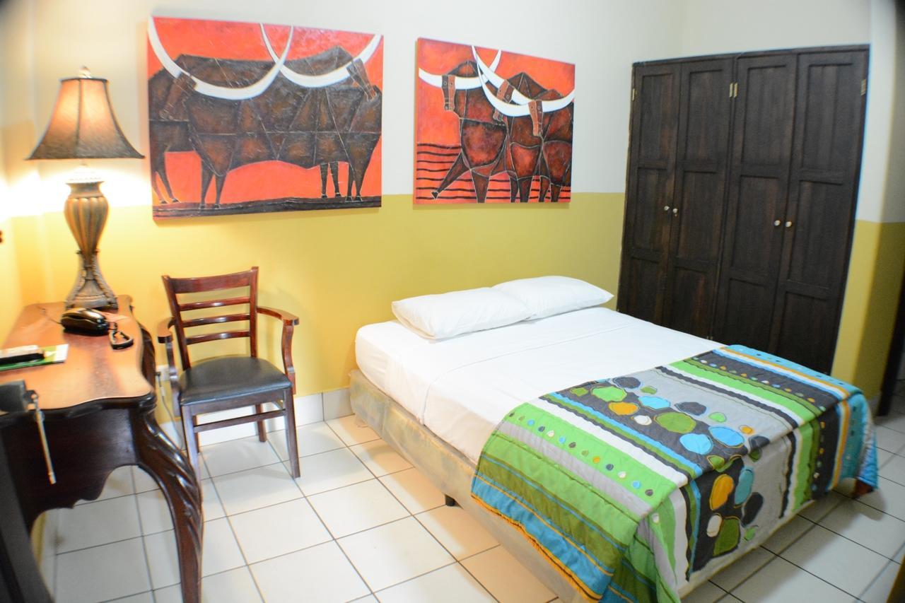 Hotel Los Balcones De צ'יננדגה מראה חיצוני תמונה